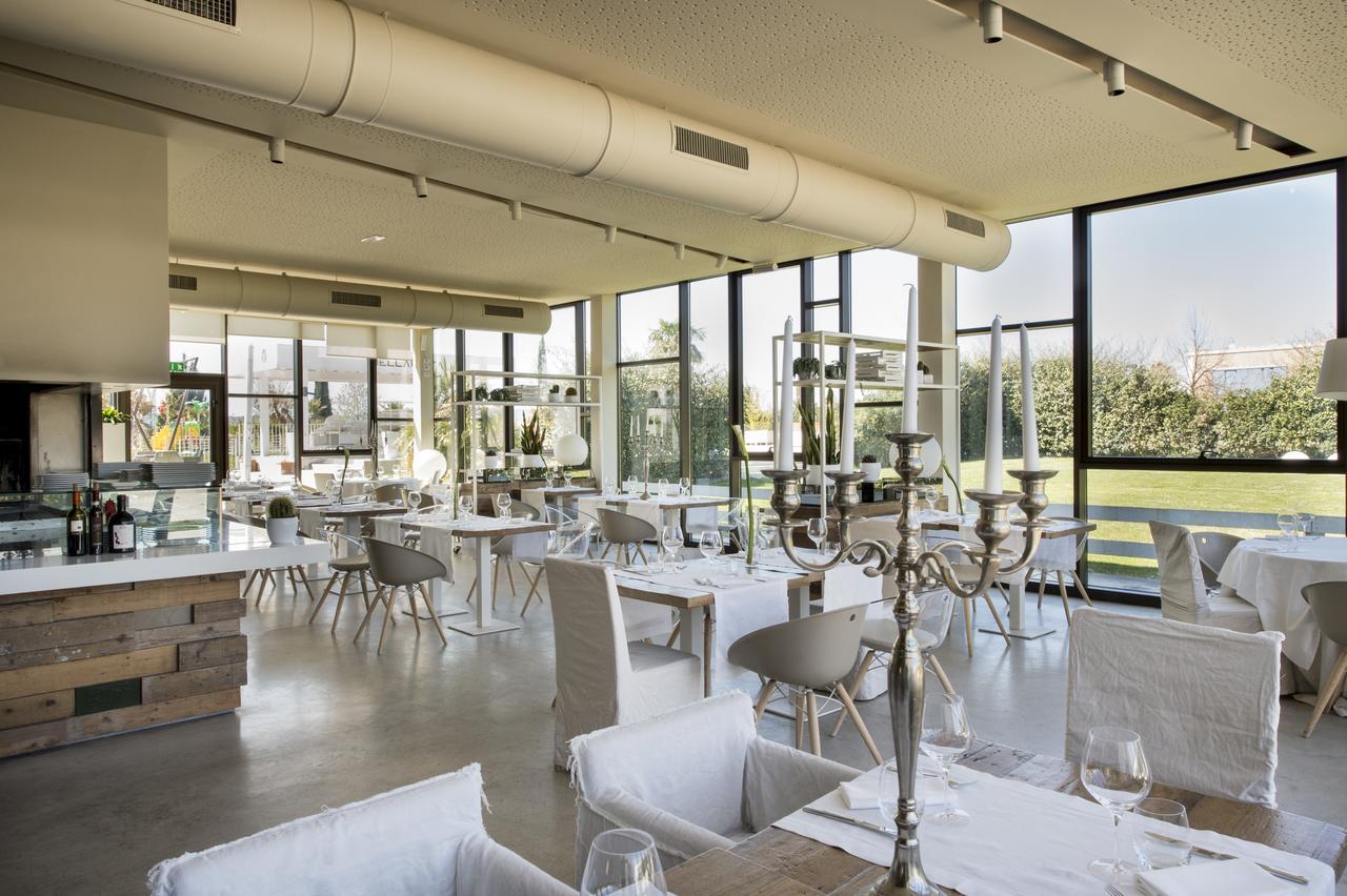 Hotel & Resort Le Colombare Foligno Exterior photo